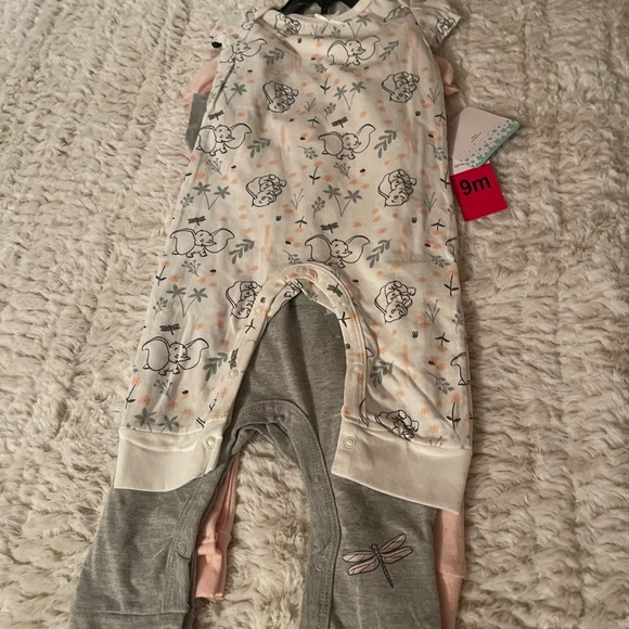 Disney Dumbo 3 pack onesies Gray, pink, and white with Dumbo prints in all 3 - Picture 3 of 5